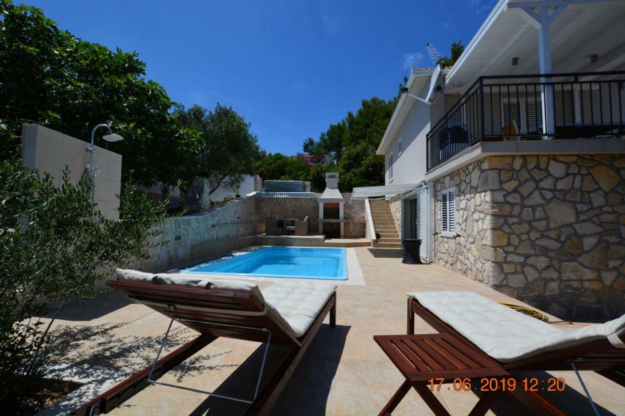 Sealodge - Luxe Villa, Private Pool, Mooring, Parking, Sea & Mountain View, At 150 M From Idyllic Private Beach Rogač Buitenkant foto